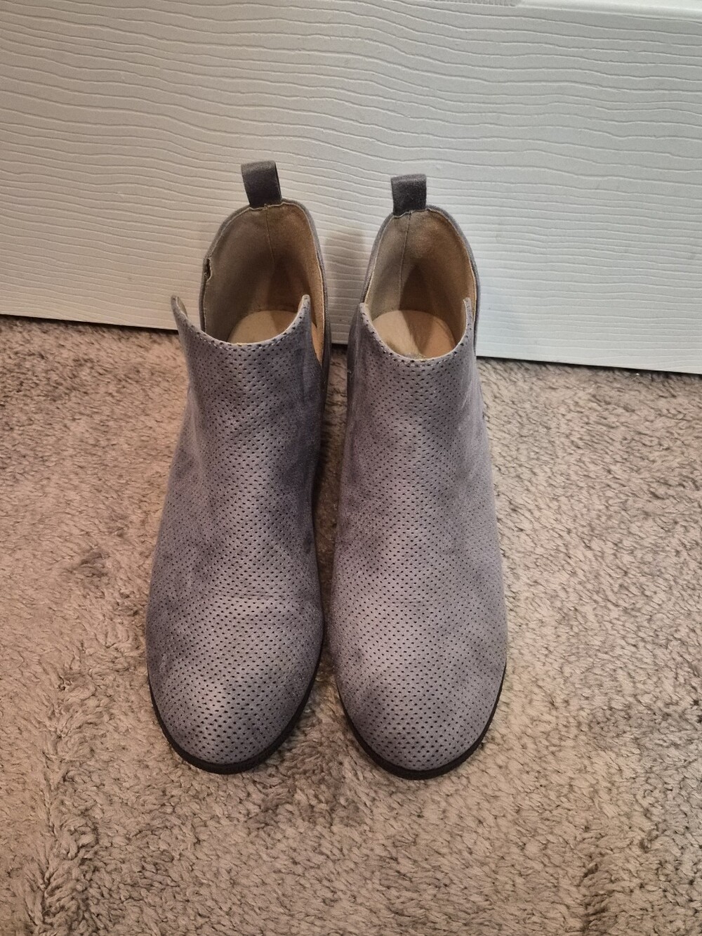 Heeled ankle boot